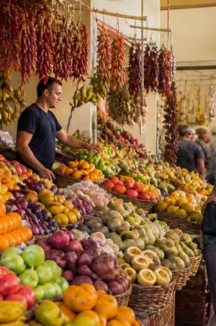 Marché des Lavradores à Funchal : que voir, quoi goûter et comment éviter les pièges touristiques