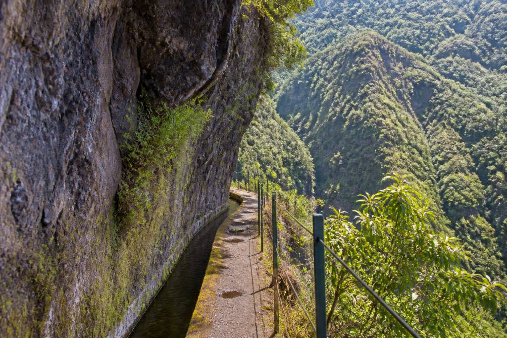 Levada da ribeira da janela : randonnée et conseils pour découvrir ce sentier de madère