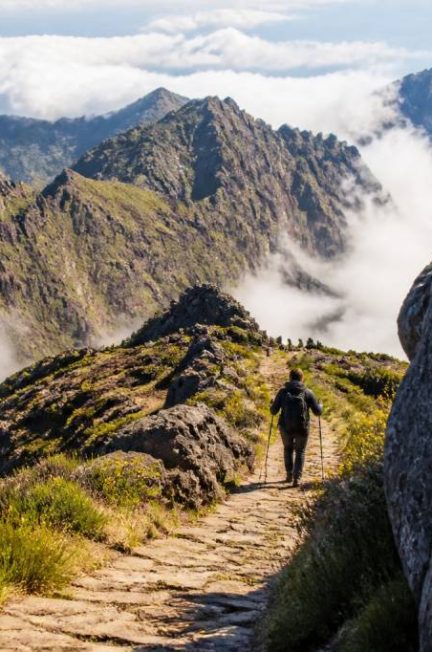 Madère randonnée du pico arieiro au pico ruivo : itinéraire, difficulté et conseils pratiques