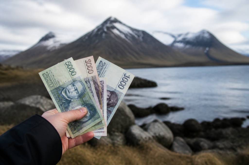 Argent en Islande : guide pratique pour gérer son budget de voyage