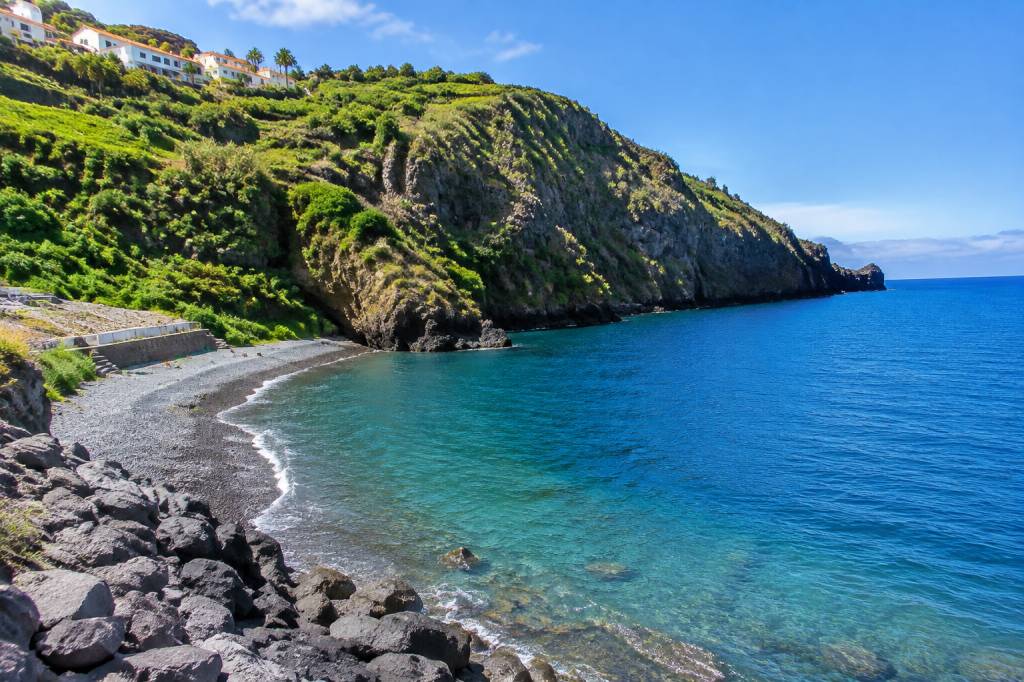 Plage de Garajau : guide pratique pour découvrir l’une des plus belles plages de Madère