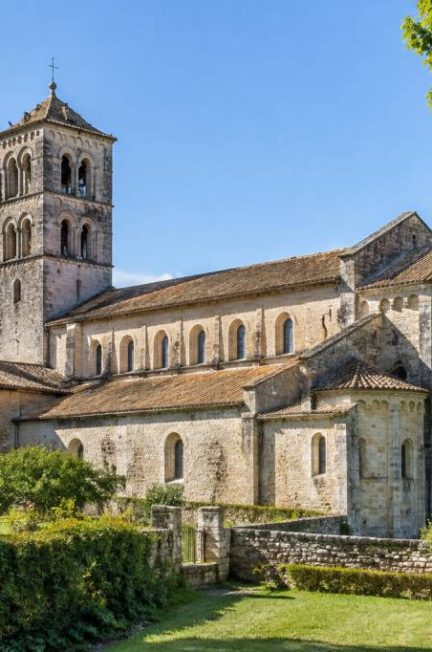 Abbaye d'Echourgnac : histoire et visite d’un lieu emblématique de Dordogne