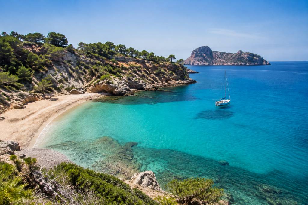 Carte des plages d’Ibiza : les plus belles criques et plages à découvrir